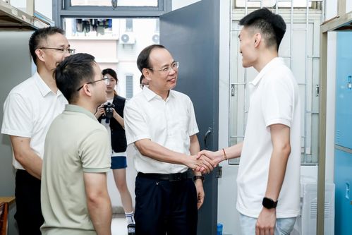 薪火相傳 廣工喜迎1.5萬新生，三代同校見證育人傳承